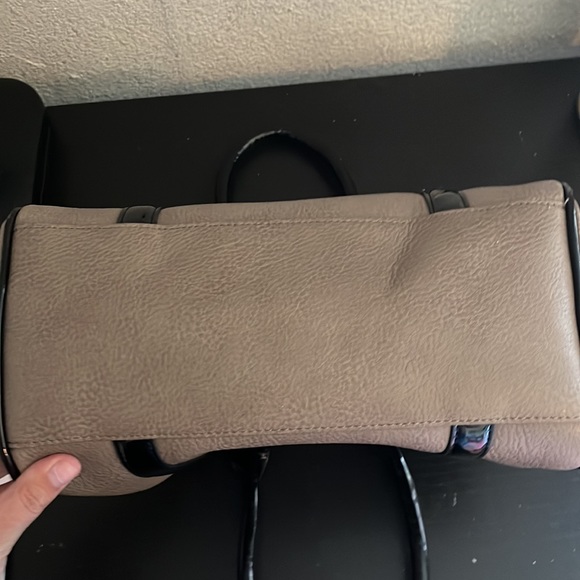 Steve Madden Purse (tan/brown&black) - Picture 5 of 7